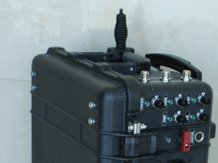 Emisión táctica de la movilidad 25Mhz-3800Mhz, emisión 350W de la señal del poder más elevado de la frecuencia ultraelevada del VHF
